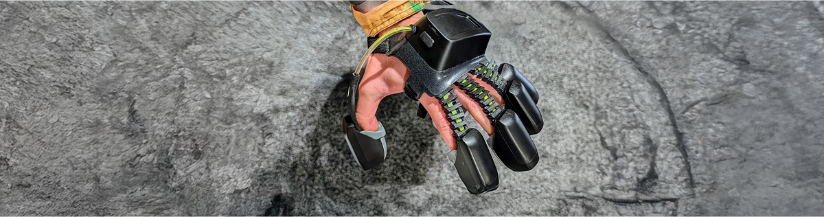 WEART TouchDIVER Pro Haptic Gloves Hands-on Knoxlabs