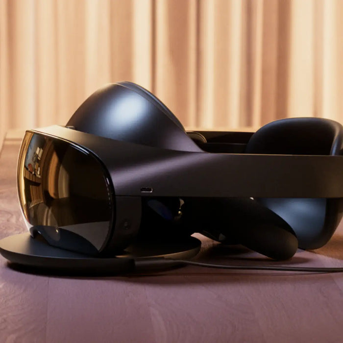 Meta Quest Pro - VR Headset